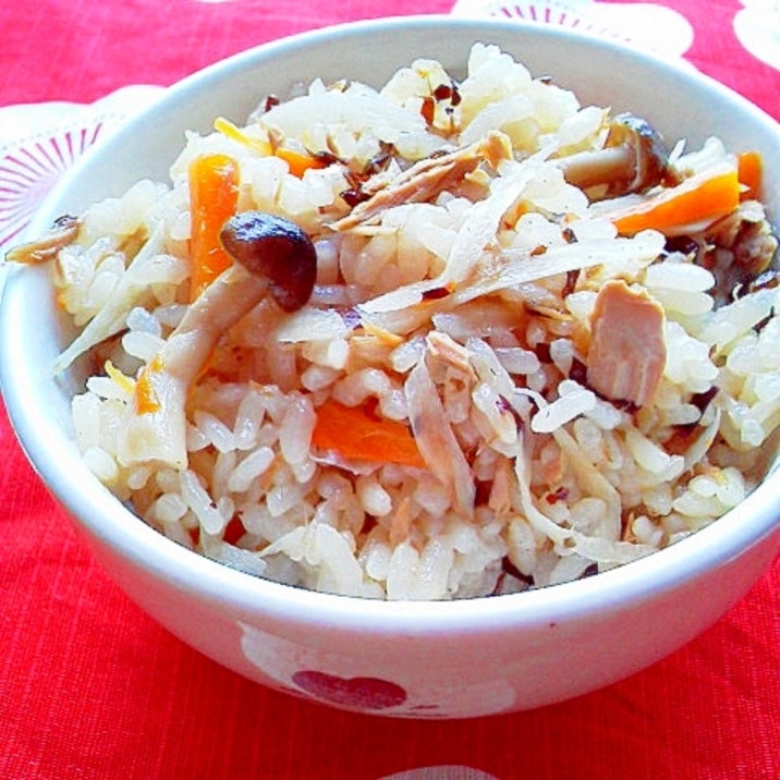 ツナ缶と塩昆布の旨味で 簡単炊き込みご飯 レシピ 作り方 By Mama Papa 楽天レシピ ツナ缶と塩昆布の旨味で 簡単炊き込みご飯 レシピ 作り方 By Mama Papa 楽天レシピ